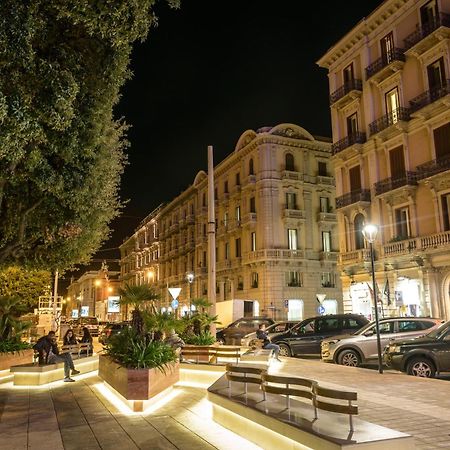 Art View Luxury Apartment Bari Exterior foto